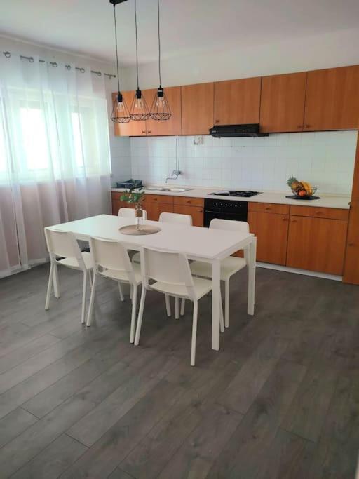 Apartment Dora-100M From The Central Beach 마카르스카 외부 사진