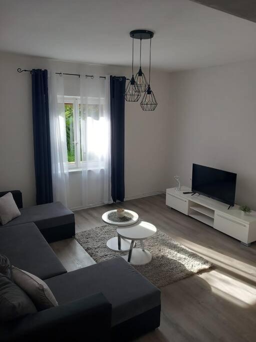 Apartment Dora-100M From The Central Beach 마카르스카 외부 사진