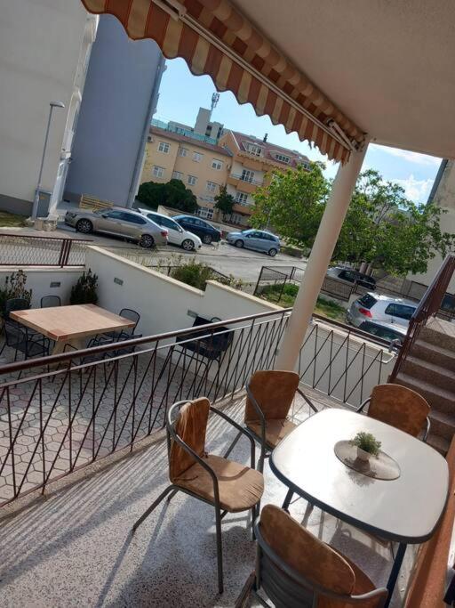Apartment Dora-100M From The Central Beach 마카르스카 외부 사진